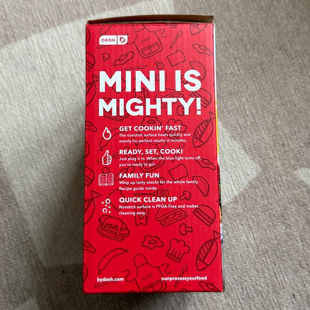 Dash Mini Waffle Maker Open Box but never used - Picture 3 of 5